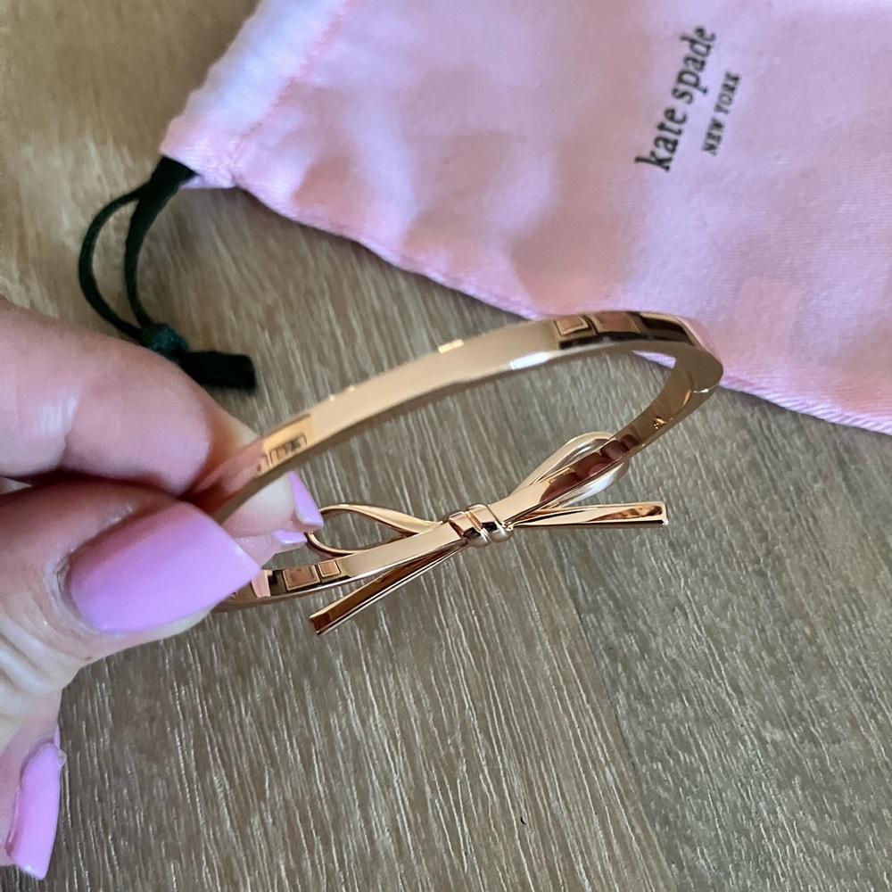 kate spade Skinny Mini Bow Bangle in Rose Gold - Picture 4 of 7